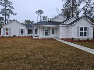 7870 Main St, Ray City, GA 31645