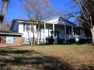 Dixie Lee Cir, Lenoir City, TN 37772