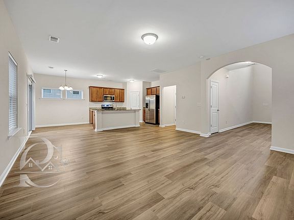 5th image of 17 Heatherlaurel Ct
