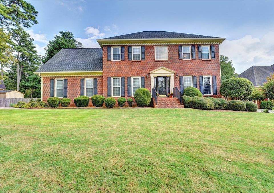 1st image of 760 Candler Ct