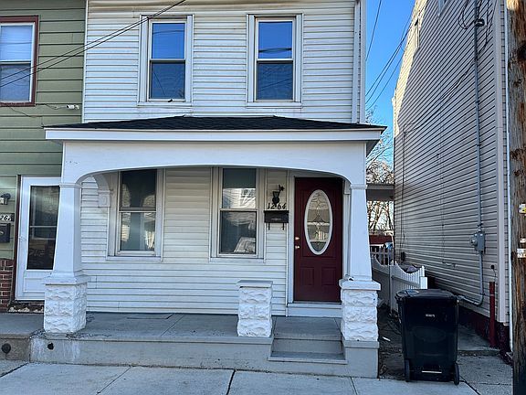 2nd image of 1264 Willow St #1