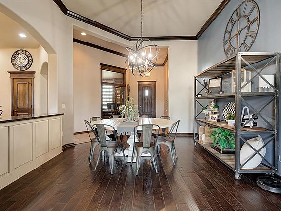 4th image of 14401 Caledonia Way