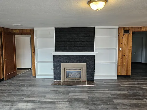 1111 Farragut Ave Photo 1