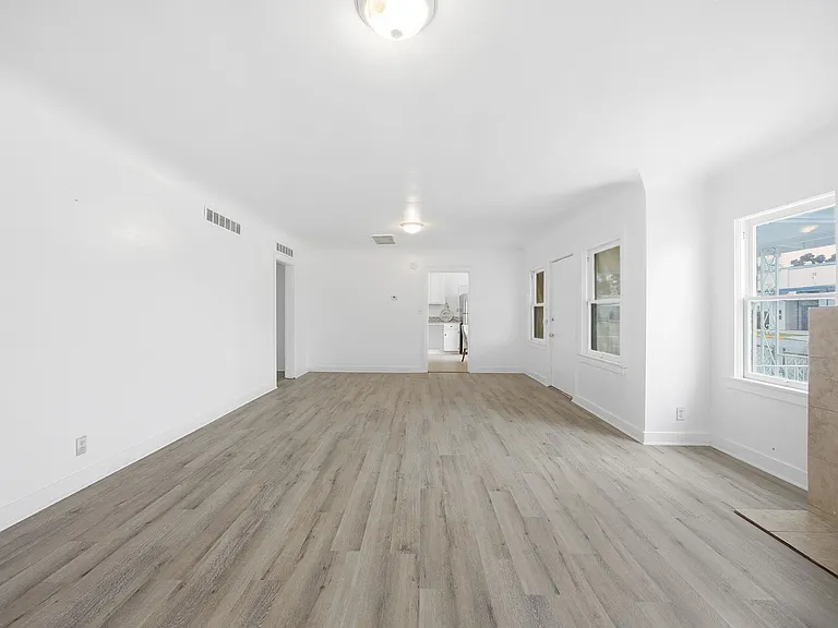 728 Lincoln St #A — Photo 16