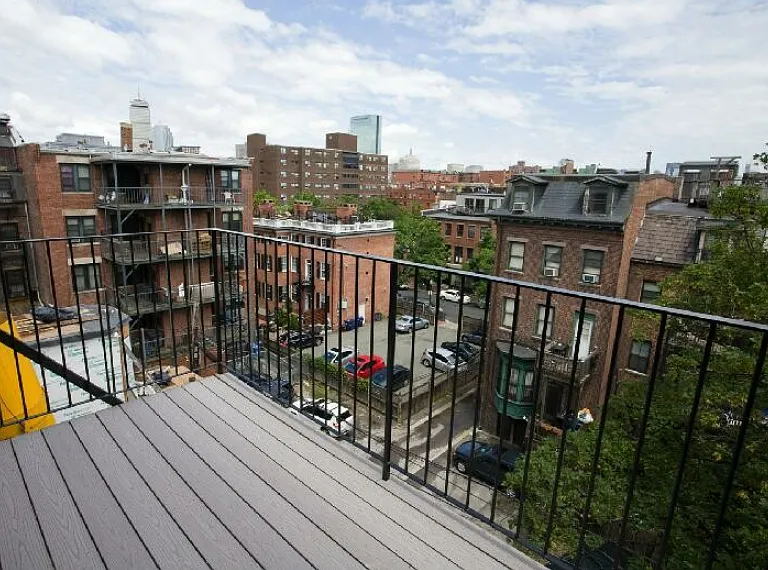 654 Massachusetts Ave #5 — Photo 1