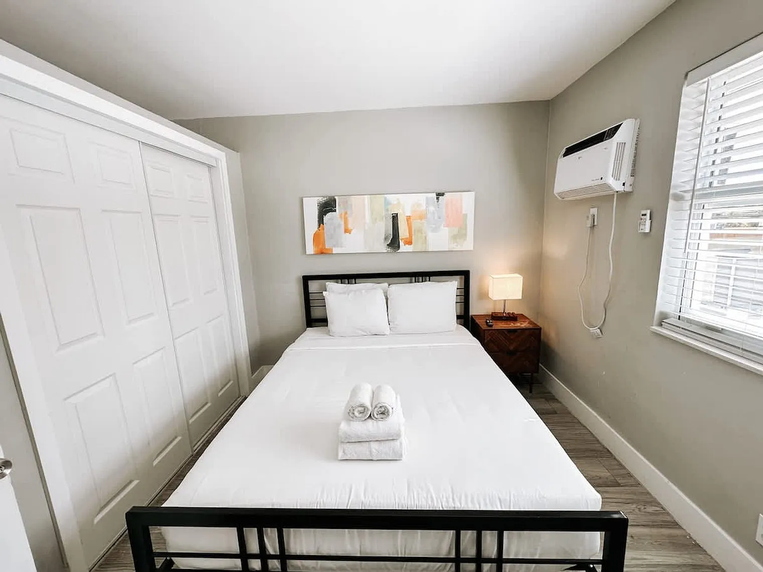 1 bed, 1.0 bath, 613 sqft, $1,922 — Photo 3