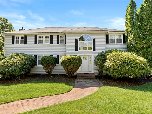 33 Birch Hill Rd, Stow, MA 01775