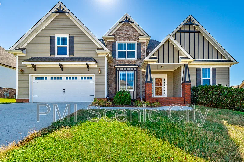 8802 McKenzie Farm Dr