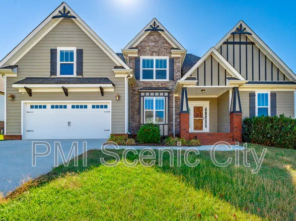 8802 McKenzie Farm Dr, Ooltewah, TN 37363