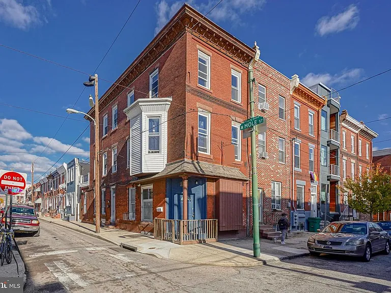 1525 Tasker St #1R — Photo 1
