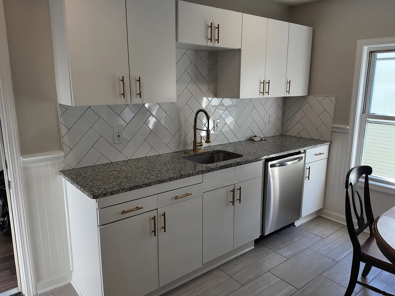 3 bed, 1100 sqft, $2,100 — Photo 1