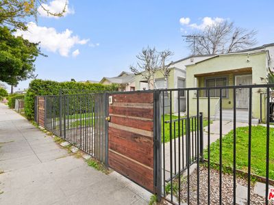1726 Leighton Ave, Los Angeles, CA, 90062