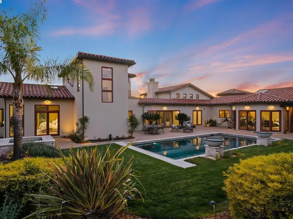 7383 Cedar Mountain Rd, Livermore, CA 94550