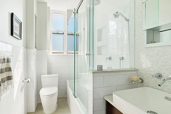 Sold by Compass | media 4