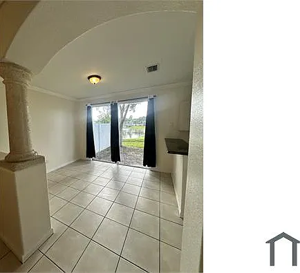 2704 SE 15th Pl — Photo 2