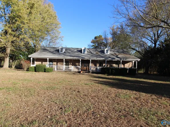 278 County Road 17, Crossville, AL 35962