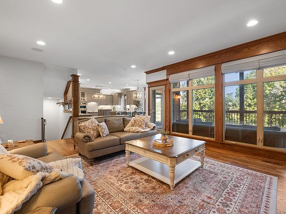 4th image of 1502 Chaumont Cir