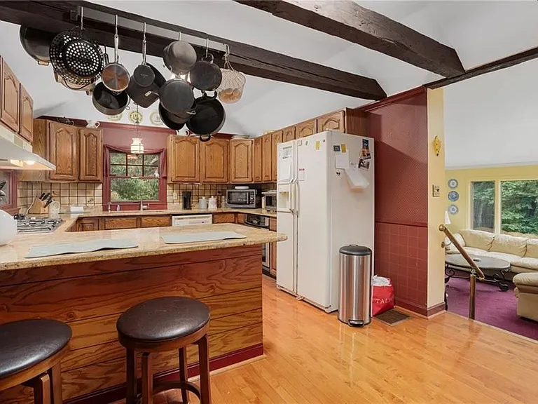 1515 South Rd — Photo 11