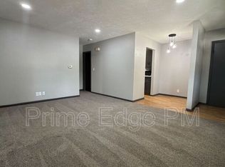 4900 Huntington Ave APT 4, Lincoln, NE 68504