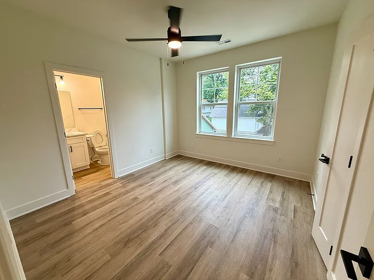 901 Missouri St — Photo 25