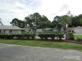 2910 Madera Cir, North Fort Myers, FL 33903