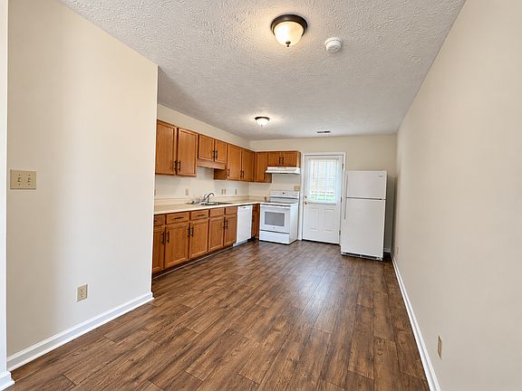 4th image of 206 Centipede Ln