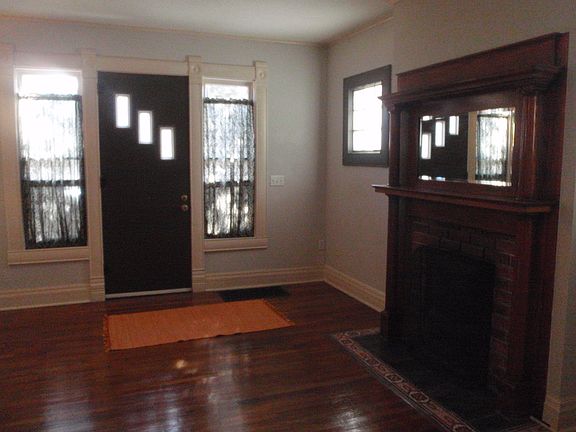 3rd image of 317 W Evans Ave