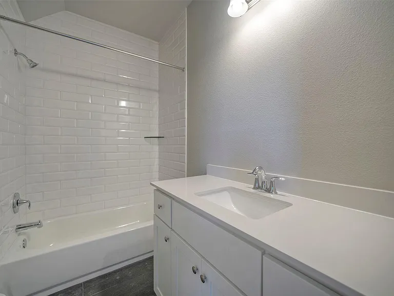 1086 Twain St — Photo 19