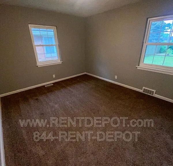 112 S Lincoln Park Dr — Photo 10