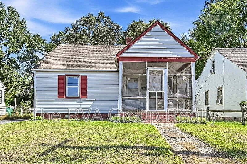 2212 E Nine Mile Rd