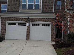 206 Kylemore Cir, Cary, NC 27513