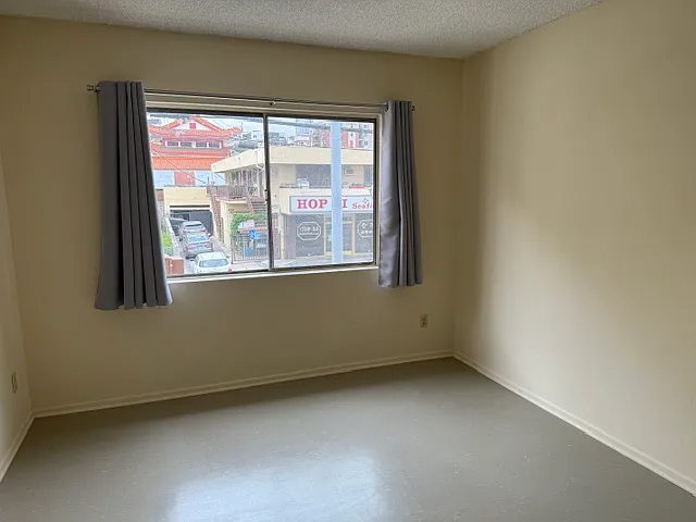 525 Alpine St — Photo 11