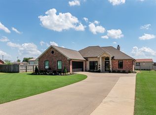 306 E Pine St, Mabank, TX 75147