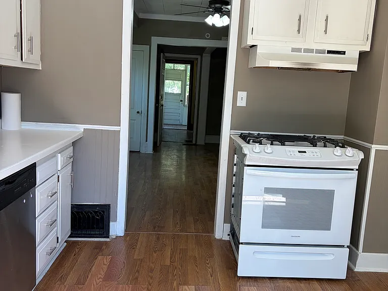 671 Independence Ave N #1 — Photo 6