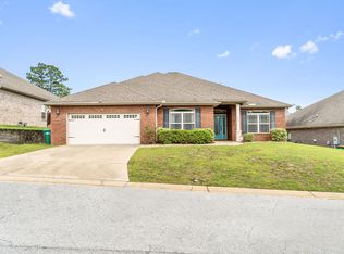 4646 Hermosa Rd, Crestview, FL 32539