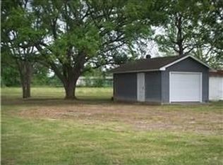 6807 N Highway 36 S, Pleak, TX 77471