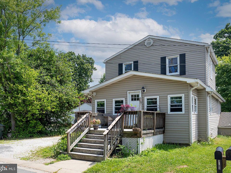 2nd image of 1503 Mandeville Ln