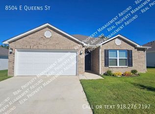 8504 E Queens St, Broken Arrow, OK 74014