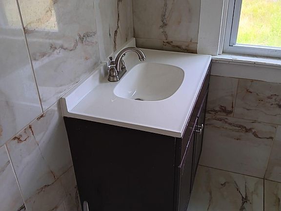 3rd image of 223 Ideal St