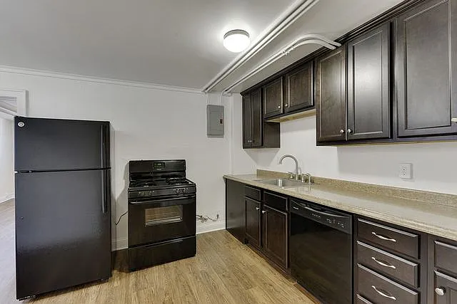 1 bed, 650 sqft, $1,279 — Photo 3