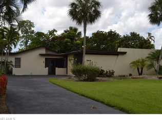 3845 Estero Bay Ln, Naples, FL 34112