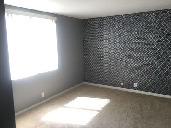 2nd image of 4859 Collwood Blvd