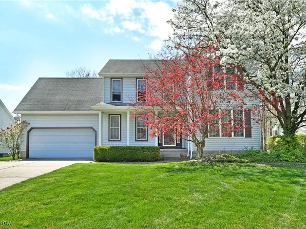 1640 Eastwind Pl, Youngstown, OH 44515