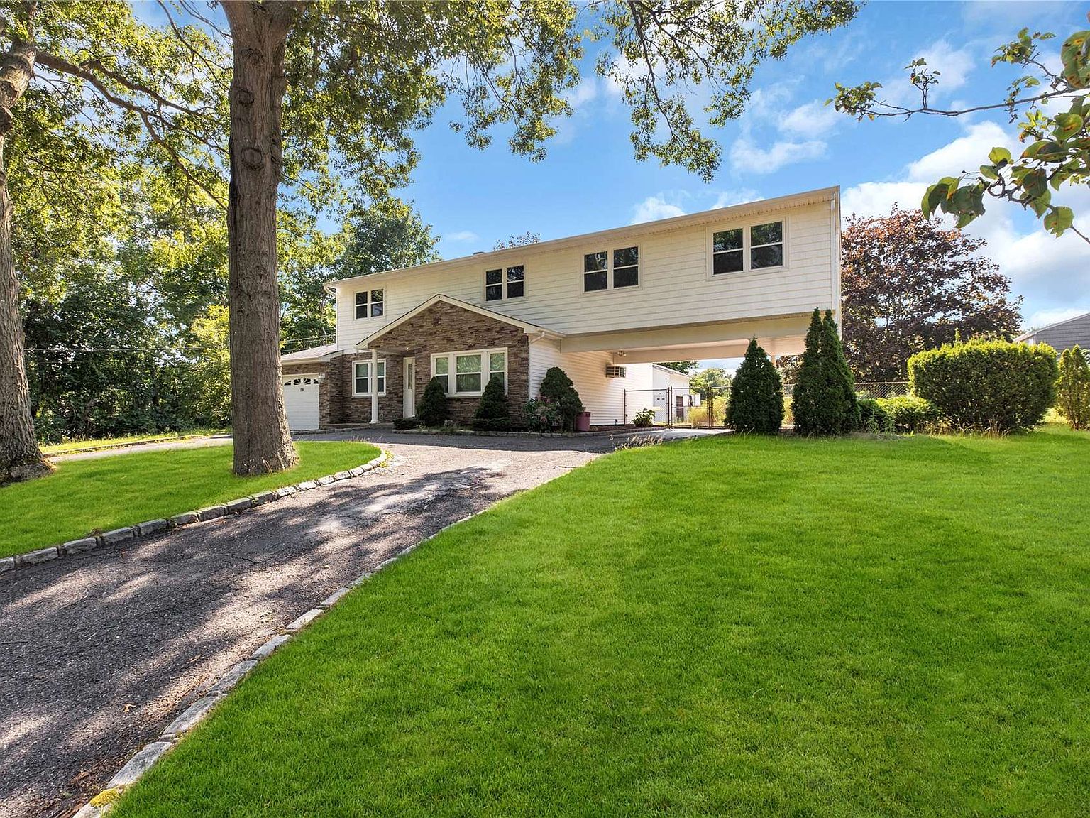 370 Blue Point Rd, Farmingville, NY 11738 Zillow