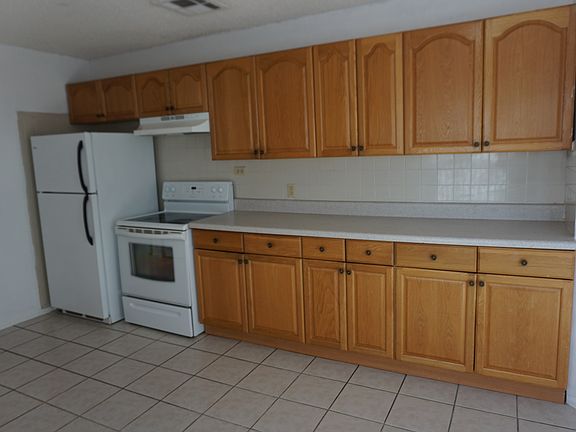 3rd image of 110 Coral Reef Cir