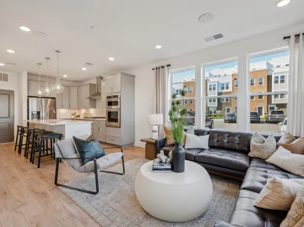 19790 Lavender Dust Sq, Ashburn, VA 20147