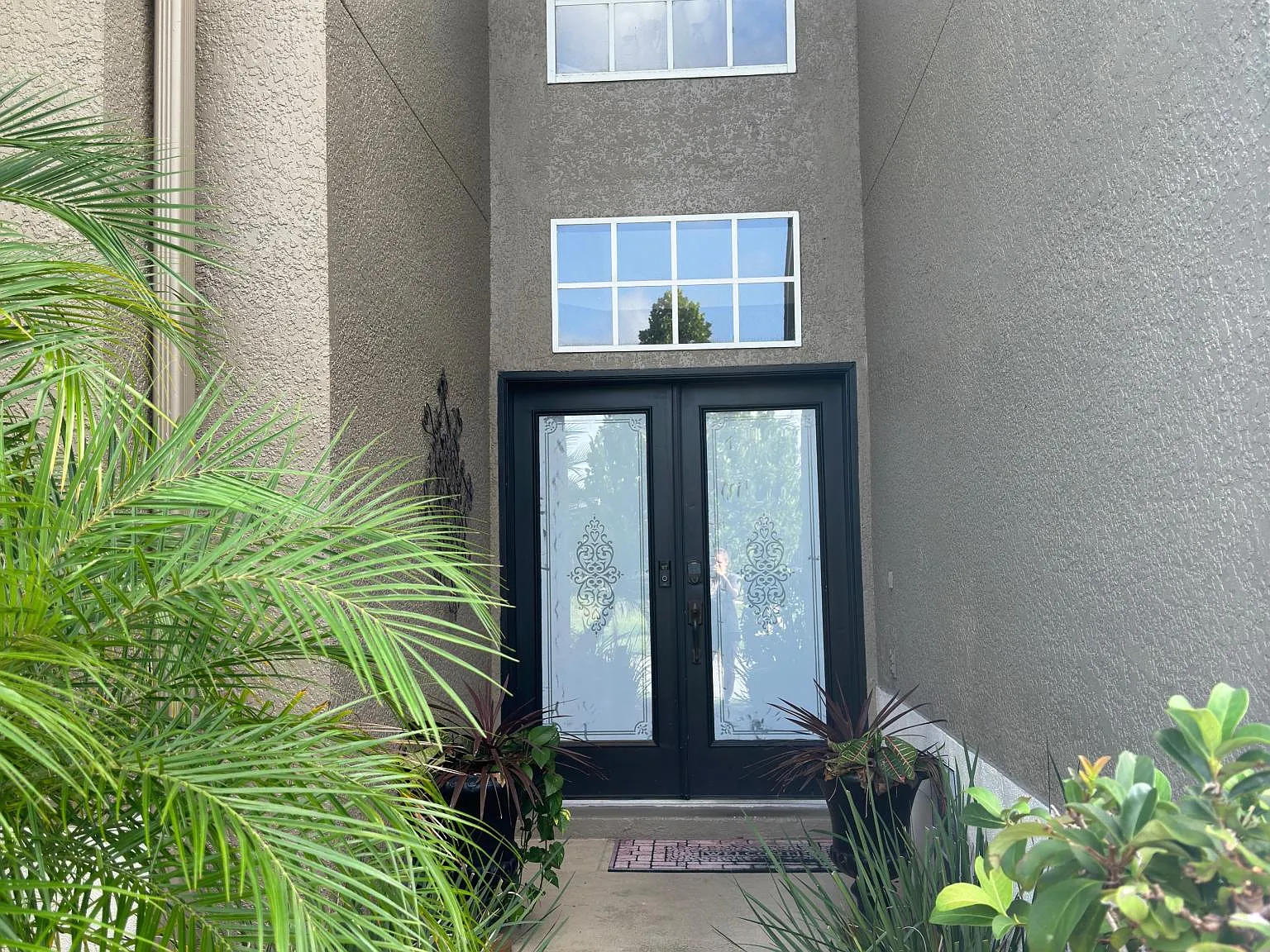 4 bed, 2547 sqft, $3,590 — Photo 3