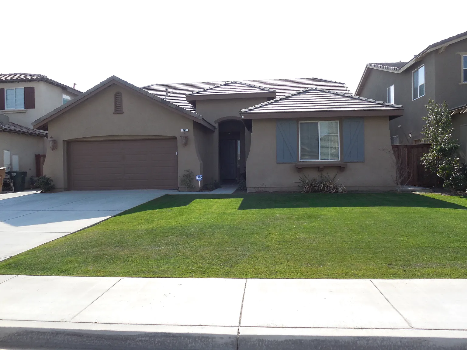 10411 Sharktooth Peak Dr photo 1