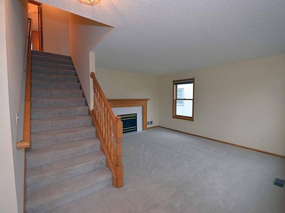 5th image of 3937 Unity Ave N