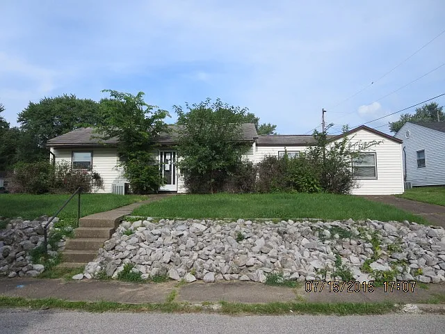 5317 Sherbrooke Rd photo 1